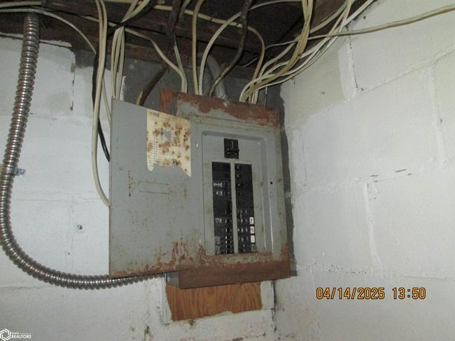 102 E 12 Th St, Home with 3 bedrooms, 2 bathrooms and 2 parking in Atlantic IA | Image 32