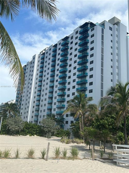 ph11-4001 S Ocean Dr, Hollywood, FL, 33019-3019 | Card Image