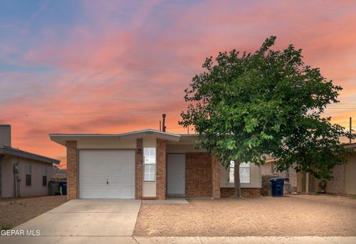 10967 Stonebridge Dr, El Paso, TX, 79934-3014 | Card Image
