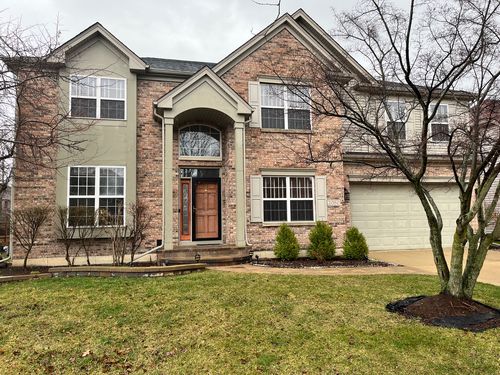 2050 Rockland Dr, Aurora, IL, 60503-6219 | Card Image