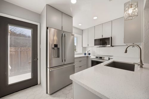 apt-27-11901 Swearingen Dr, Austin, TX, 78758-2252 | Card Image