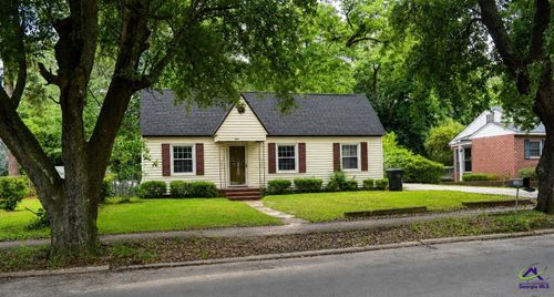 224 Oak St, Fort Valley, GA, 31030-3073 | Card Image