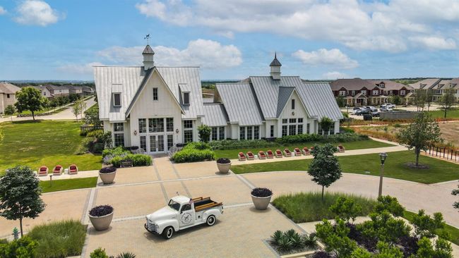 Jackson Hall is home to the state-of-the-art fitness center, 2 pools, splashed and a game room. | Image 27