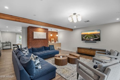 7243 E Virginia Ave, Scottsdale, AZ, 85257-1436 | Card Image