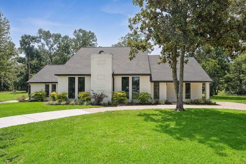 17940 Village Way, Conroe, TX, 77302-6429 | Card Image