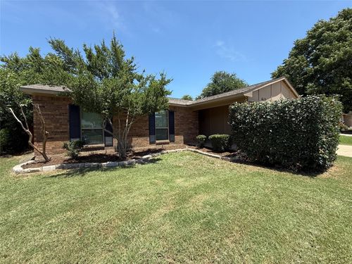 615 Wandering Way Dr, Allen, TX, 75002-3207 | Card Image