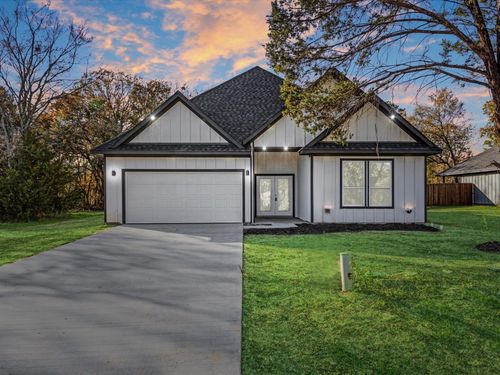 305 Kalura Way, Tool, TX, 75143-1223 | Card Image