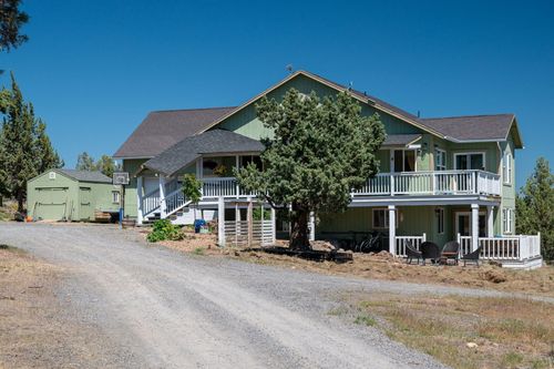 444 Nw Pinecrest Dr, Prineville, OR, 97754-7770 | Card Image