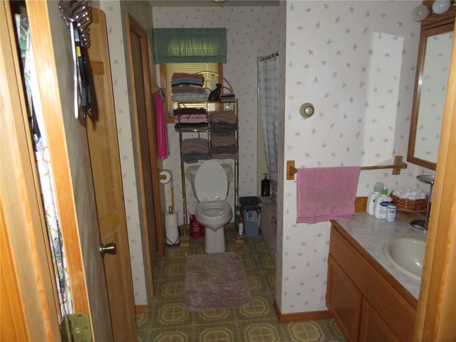13567 Rosco Rd, House other with 3 bedrooms, 2 bathrooms and null parking in Alberton MT | Image 11