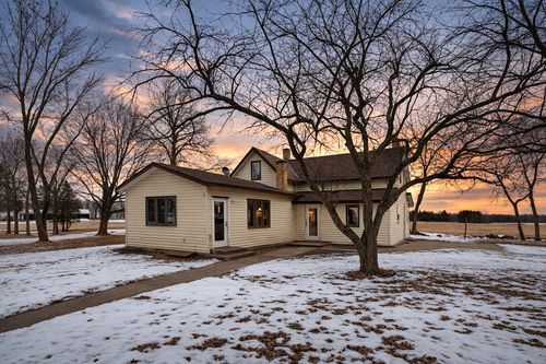 8785 165th St, Little Falls, MN, 56345-5266 | Card Image