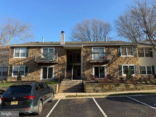 33 Cypress Ct, LAWRENCEVILLE, NJ, 08648-4813 | Card Image