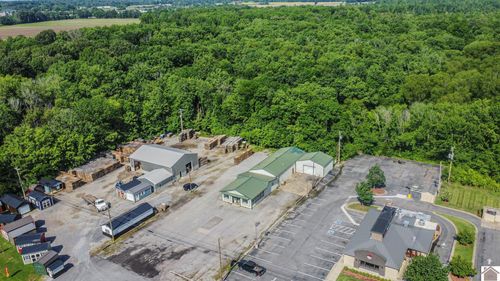 58 Main St, Benton, KY, 42025-1158 | Card Image