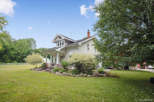 8450 Rosbolt Rd, Willis, MI, 48191-1004 | Card Image