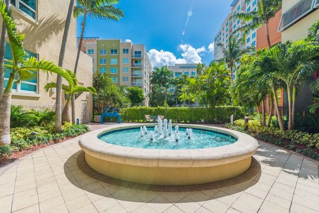 APT-626 - 2000 N Bayshore Dr, Condo with 1 bedrooms, 1 bathrooms and null parking in Miami FL | Image 23