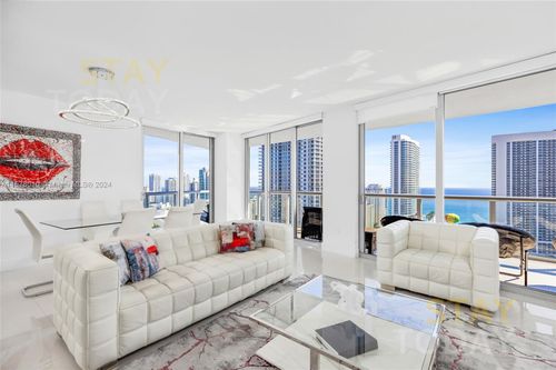 t2902-2600 E Hallandale Beach Blvd, Hallandale Beach, FL, 33009-4876 | Card Image