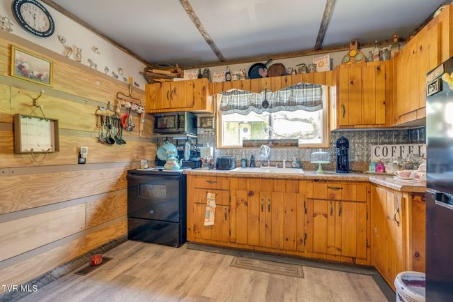 205 Helton Hollow Road, House other with 3 bedrooms, 1 bathrooms and null parking in Eidson TN | Image 17