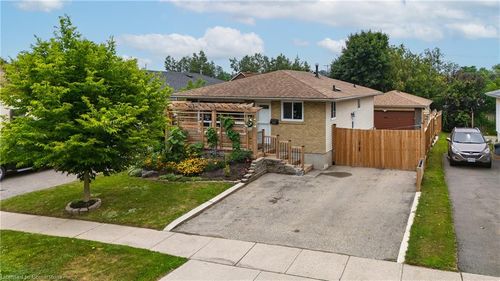 112 Limpert Ave, Cambridge, ON, N3C1B9 | Card Image