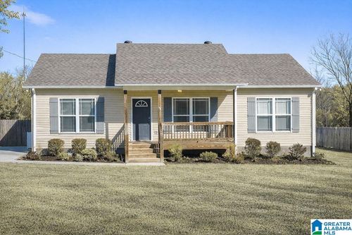 20 Country Ln, Hayden, AL, 35079-6735 | Card Image