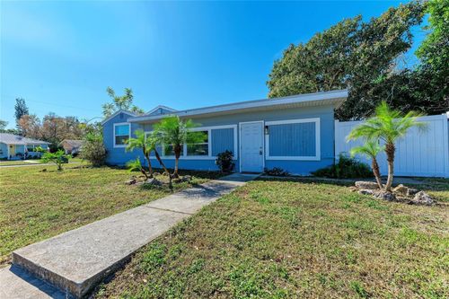 702 20th Ave W, Bradenton, FL, 34205-7615 | Card Image