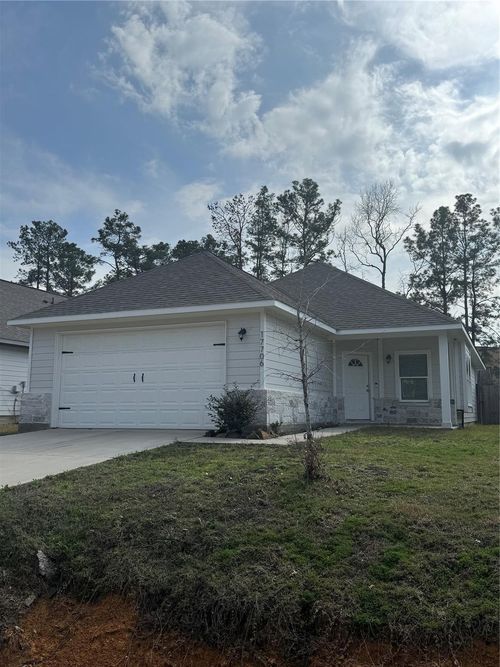 17706 Cedar Crest Dr, Conroe, TX, 77306-2058 | Card Image