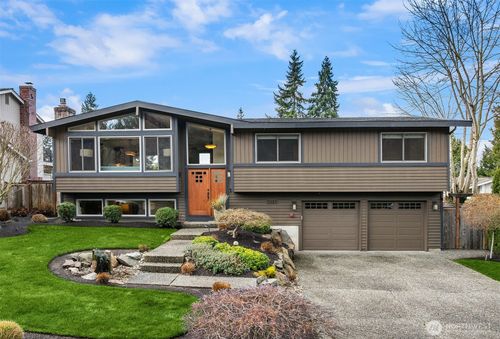 5829 112th Pl Ne, Kirkland, WA, 98033-7515 | Card Image