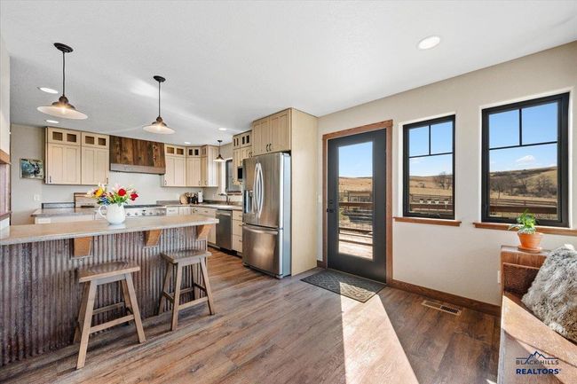 10226 Buena Vista Ln, House other with 6 bedrooms, 4 bathrooms and null parking in Belle Fourche SD | Image 7