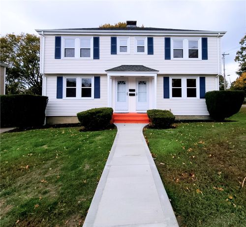 1 Shangri La Ln, Middletown, RI, 02842-5437 | Card Image