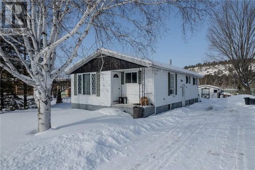 4 Minto St, Webbwood, ON, P0P1P0 | Card Image