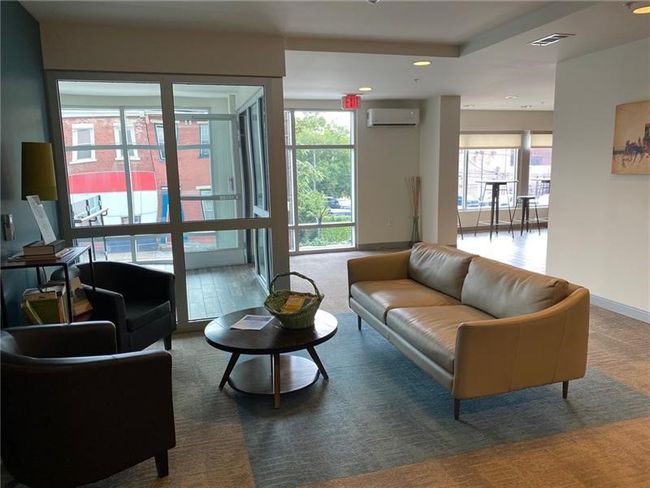 APT-404 - 1655 5 Th Ave, Condo with 1 bedrooms, 1 bathrooms and null parking in Pittsburgh PA | Image 8