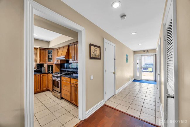 152 Redpine Loop, Townhouse with 3 bedrooms, 3 bathrooms and null parking in Old Bridge NJ | Image 8