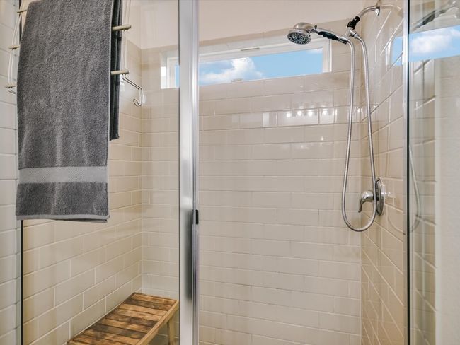 Just the right shower space! | Image 13
