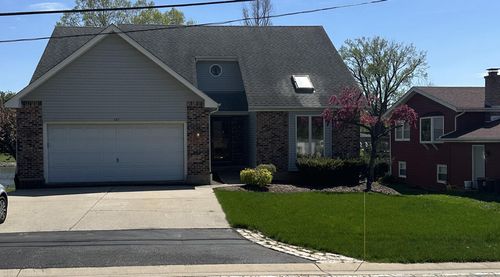 187 Hilltop Dr, Lake In The Hills, IL, 60156-1164 | Card Image