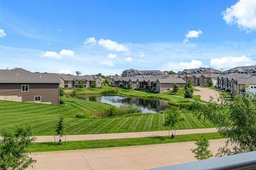 207-2871 Spring Rose Cir, Coralville, IA, 52241 | Card Image