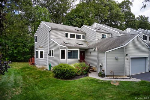 41 Bridle Path Rd, Ossining, NY, 10562-2012 | Card Image