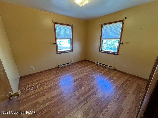Bedroom Floor 2 | Image 16