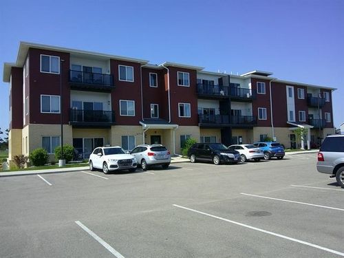 apt-205-4910 Innovation Dr, Deforest, WI, 53532-2848 | Card Image