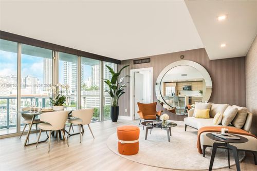 apt-803-185 Sw 7th St, Miami, FL, 33130-2967 | Card Image