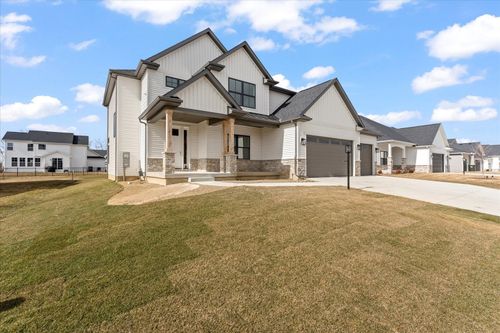 1207 Sandstone Ct, Mahomet, IL, 61853-4214 | Card Image