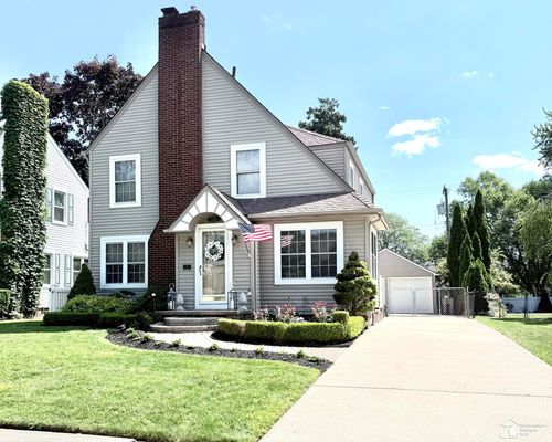2681 Lenox St, Trenton, MI, 48183-2510 | Card Image