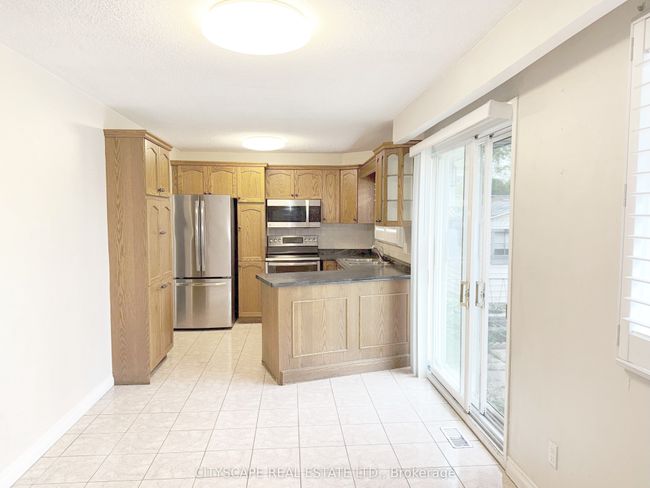 271 Cheltenham Rd, House other with 3 bedrooms, 1 bathrooms and 3 parking in Burlington ON | Image 14