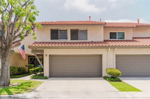 5-11266 Key West Ave, Porter Ranch, CA, 91326-2934 | Card Image