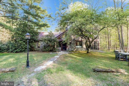 13170 Catoctin Hollow Rd, THURMONT, MD, 21788-1565 | Card Image