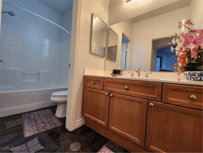 3rd bathroom, next to 3rd bedroom | Image 28
