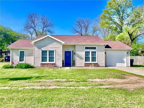 428 W Sycamore St, Nevada, MO, 64772-3150 | Card Image