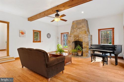 12834 Jesse Smith Rd, Mount Airy, MD, 21771-5926 | Card Image