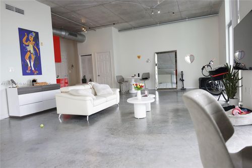 apt-319-2100 Van Buren St, Hollywood, FL, 33020-7343 | Card Image