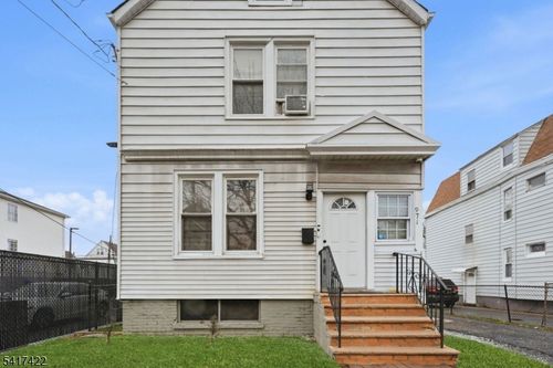 971 Grove St, Irvington, NJ, 07111-4301 | Card Image