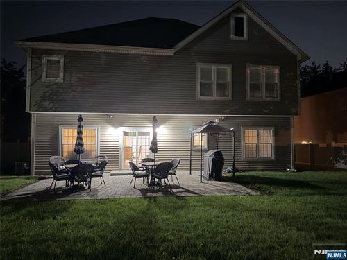1080 Quigley Ct, Teaneck, NJ, 07666-5800 | Card Image