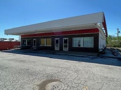 409 W Pine Street, Raymore, MO, 64083 | Card Image