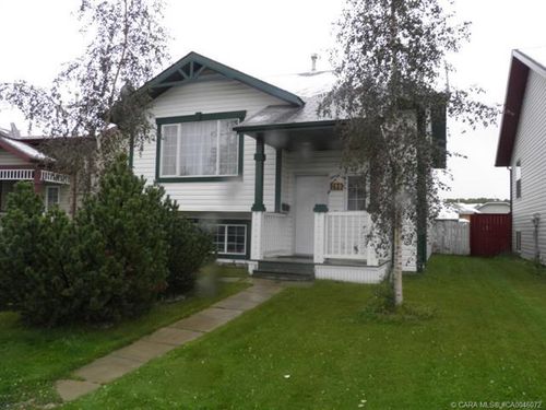 190 Kerr Close, Red Deer, AB, T4P3V4 | Card Image